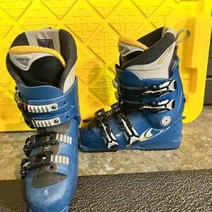 Salomon kids Ski Boots